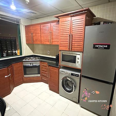 Quiet Partition Room In Tecom Barsha Heights Дубай Екстериор снимка