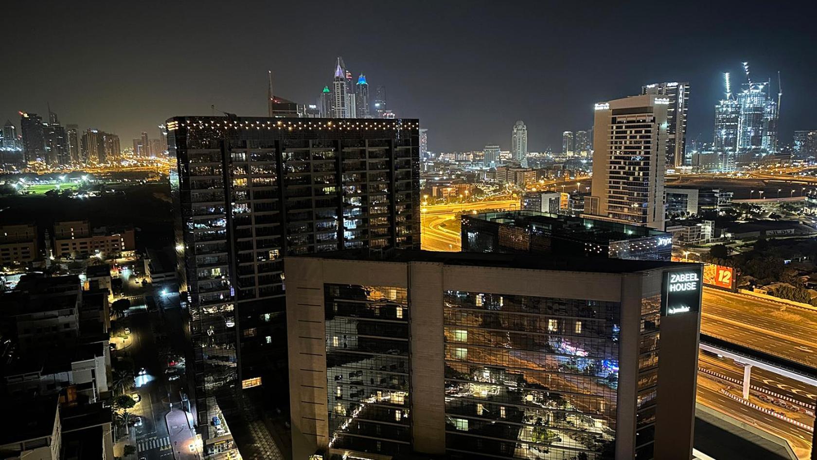 Quiet Partition Room In Tecom Barsha Heights Дубай Екстериор снимка